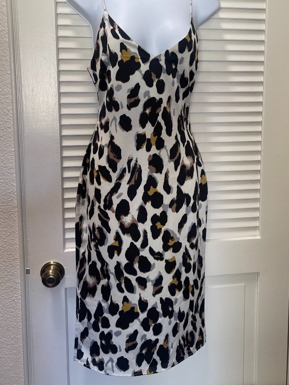 Superdown Fierra Midi Dress Leopard Print NWT Size Small - Picture 2 of 10